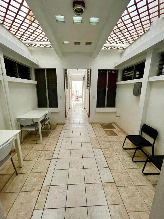 Hostal Inn 1 Flores Luaran gambar