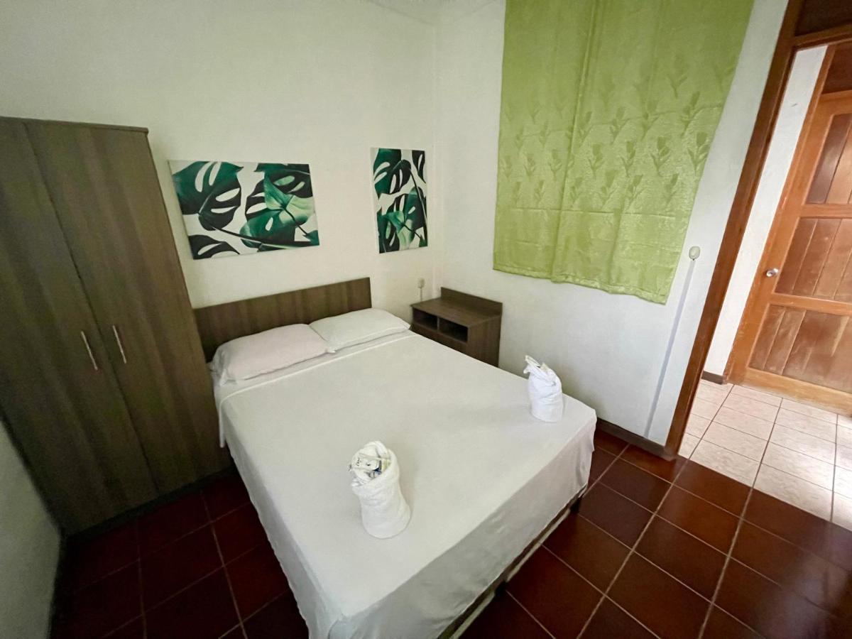 Hostal Inn 1 Flores Luaran gambar