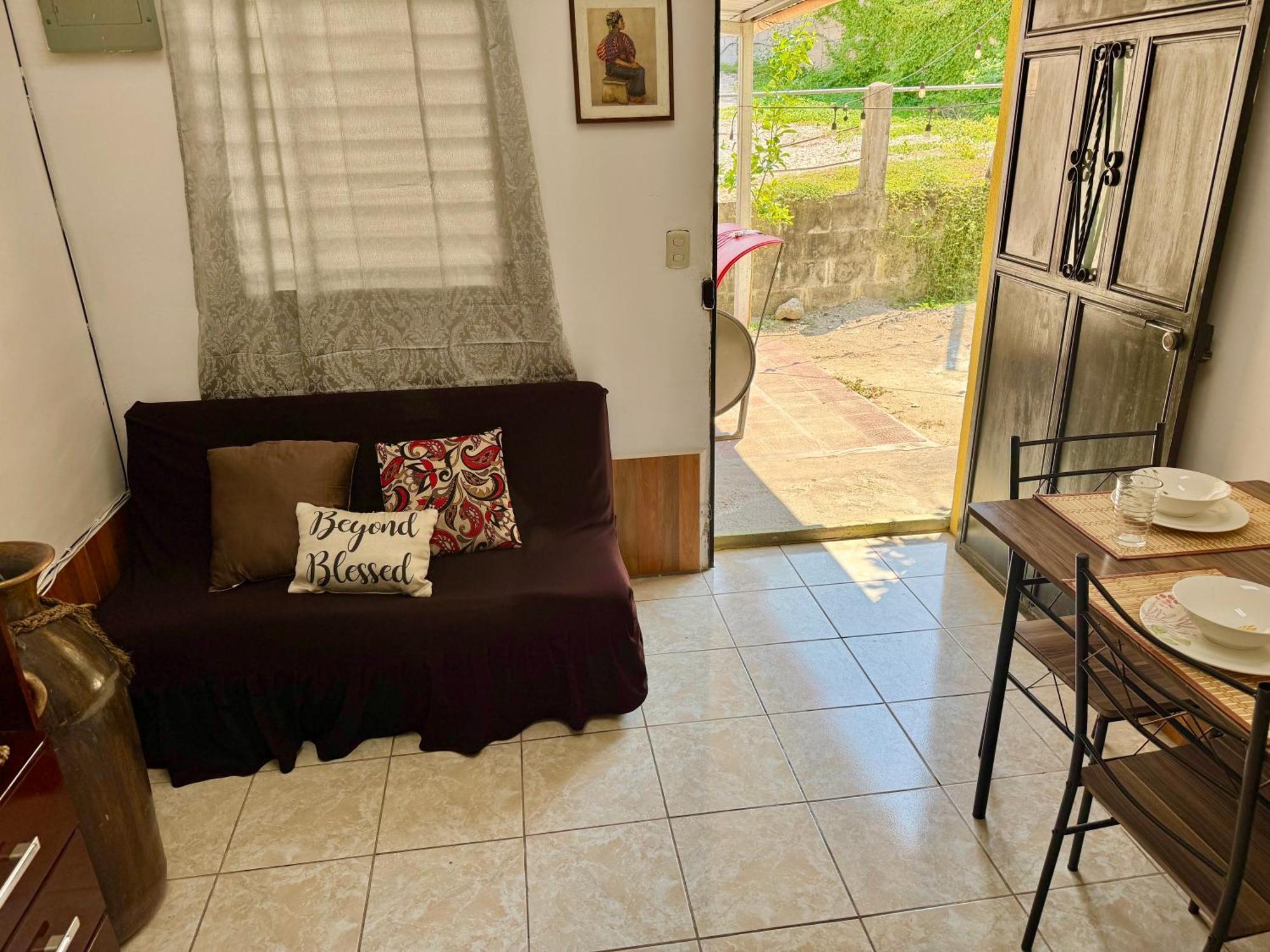 Hostal Inn 1 Flores Luaran gambar