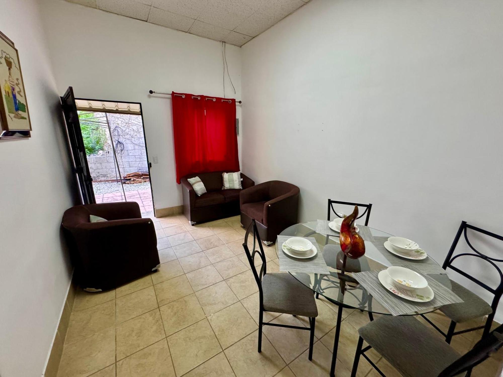 Hostal Inn 1 Flores Luaran gambar